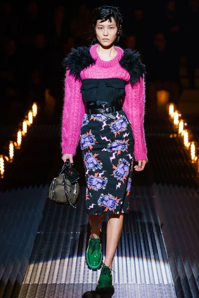 Look 29